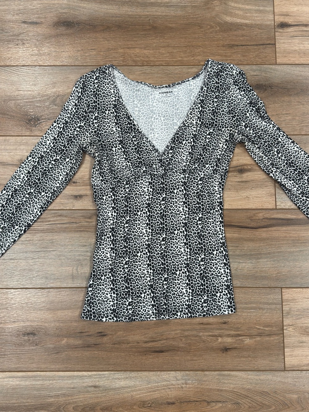 EXPRESS Vintage 2000s Western Y2k Black & White Leopard Print Top | Size Medium